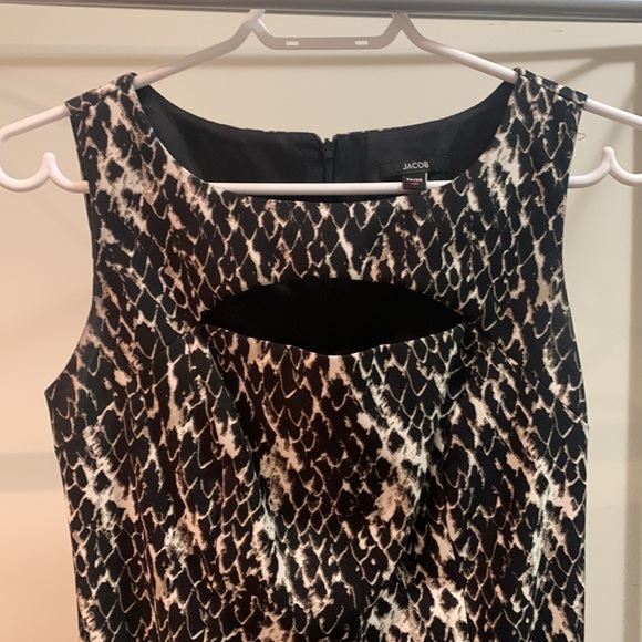 Dress purchased from Jacob - Picture 2 of 3